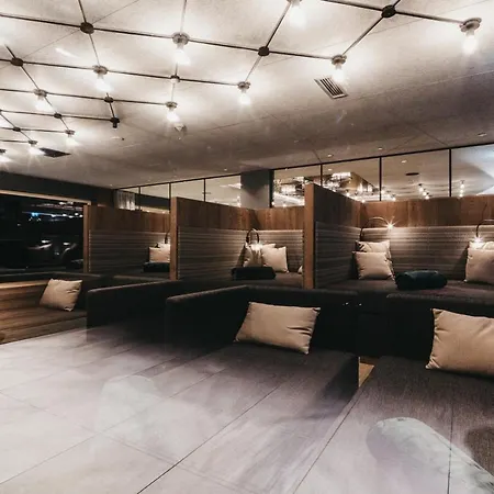 Tirolerhof 4 Sterne Superior Hotel 4*