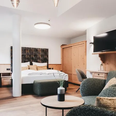 Hotel Tirolerhof