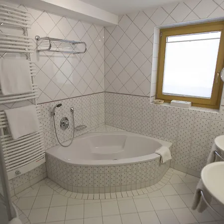 Hotel Tirolerhof 4 Sterne Superior 4*