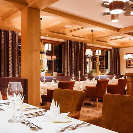 Tirolerhof 4 Sterne Superior 4* Tux