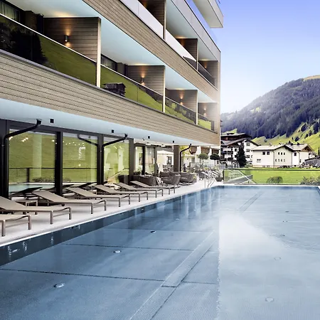 Tirolerhof 4 Sterne Superior 4* Tux