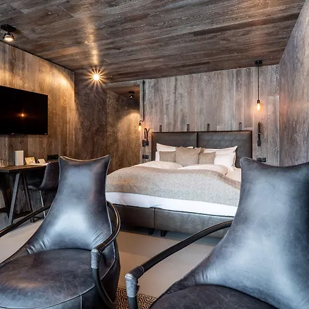 Hotel Tirolerhof 4 Sterne Superior Tux