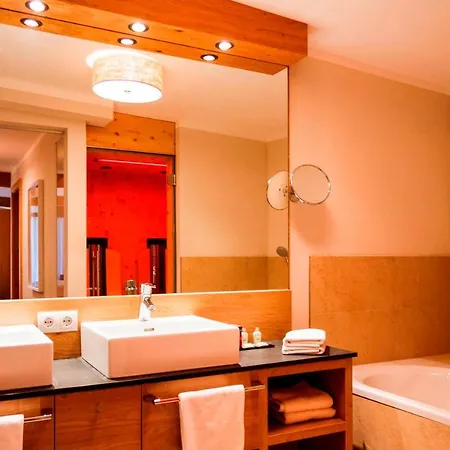 Tirolerhof 4 Sterne Superior Tux