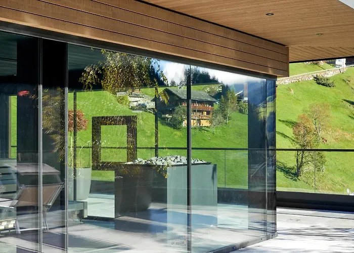 Hotel Tirolerhof 4 Sterne Superior Tux