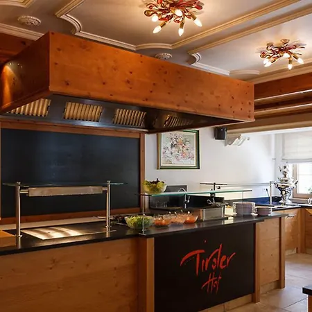 Tirolerhof 4 Sterne Superior 4* 턱스